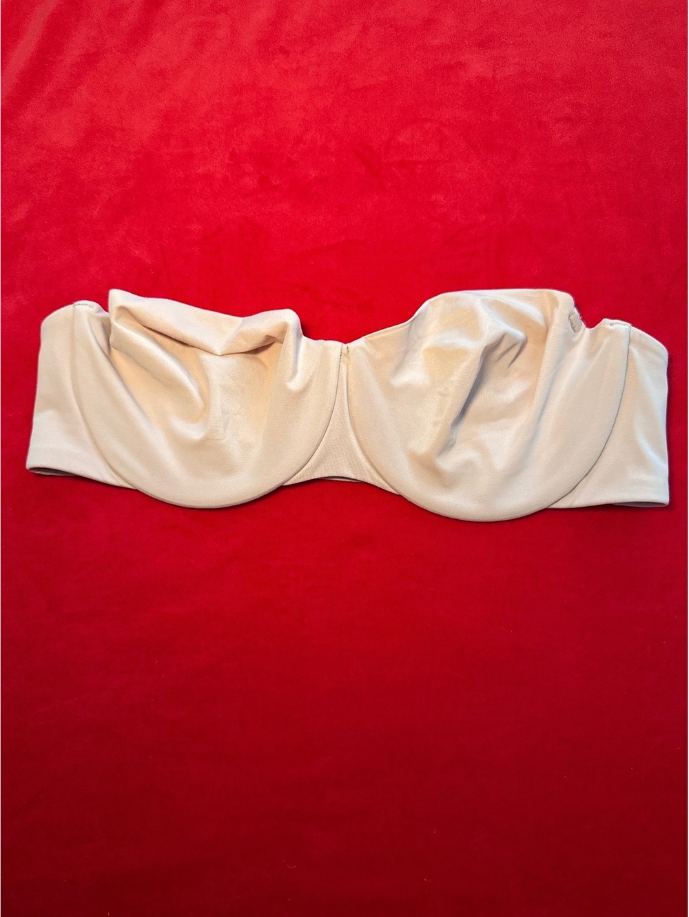 NWOT Skims Smoothing Intimates Unlined Strapless Bra Color Clay Size 36B